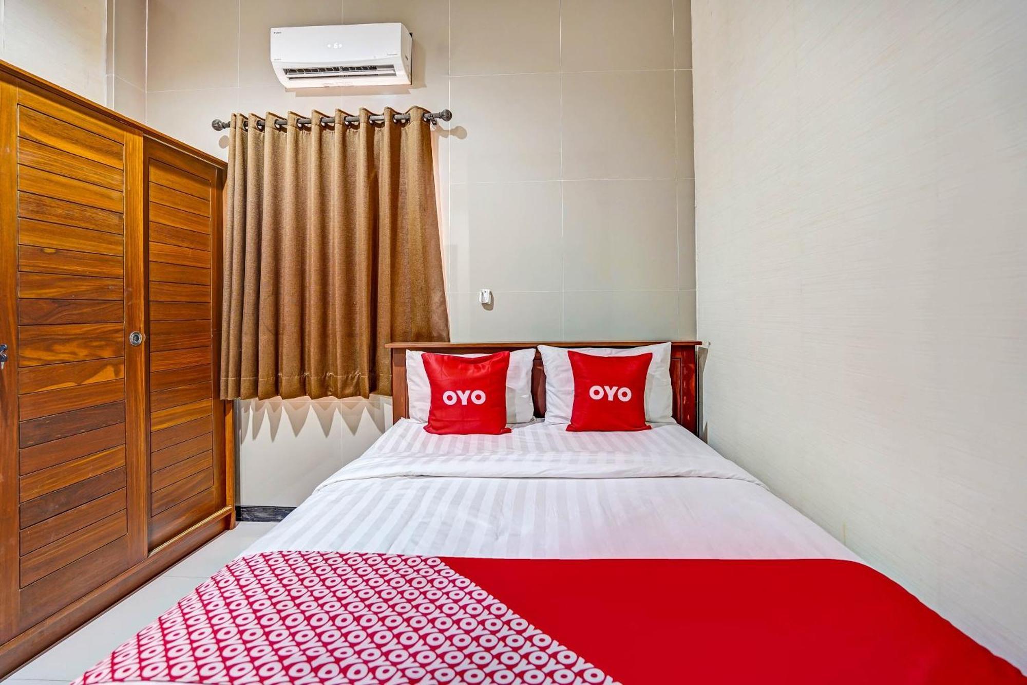 Oyo 90889 Dkb Residence Surabaya Exterior foto